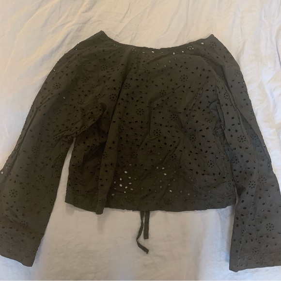 Bees and bones Daphne blouse (black) - Picture 3 of 3